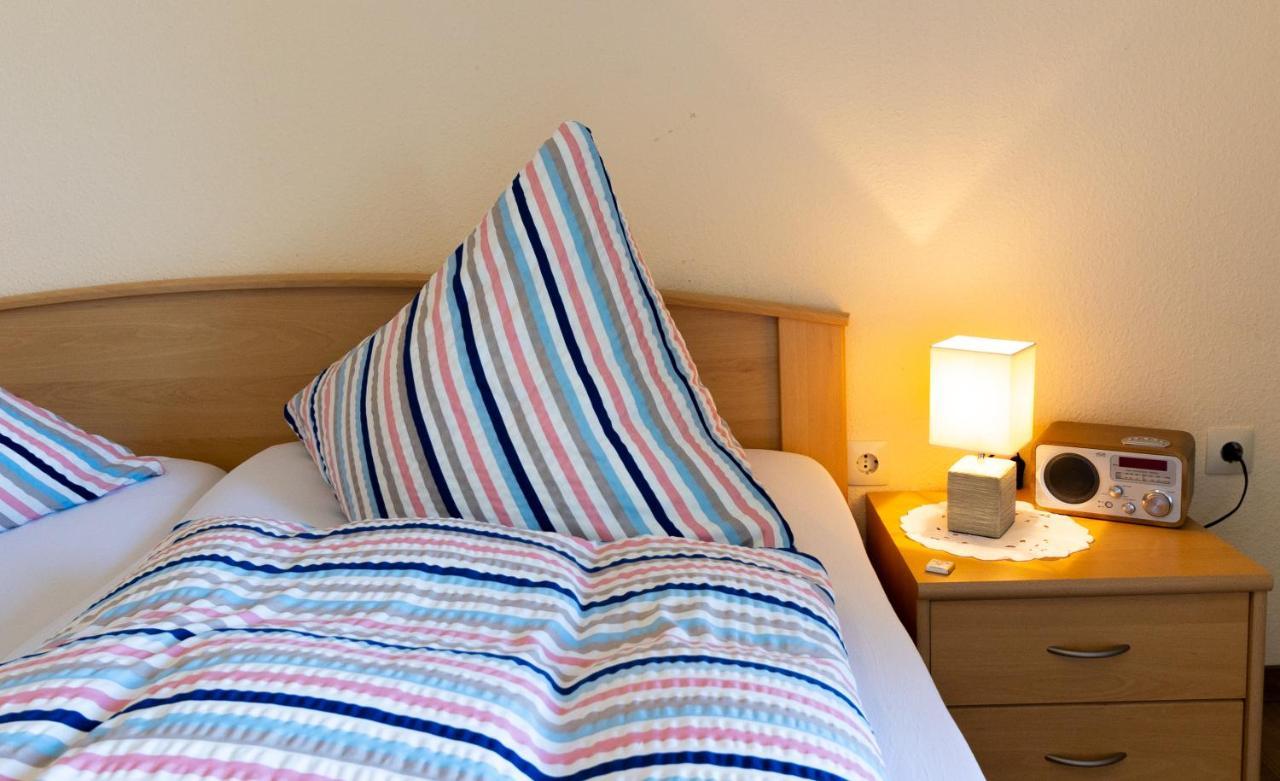 Pension Am Hardausee Suderburg Buitenkant foto